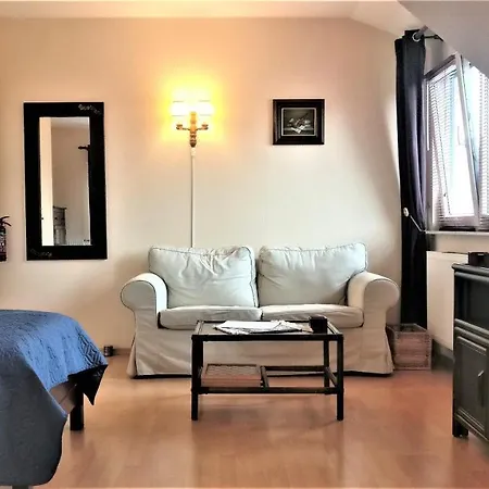 Grenspaal 286 Bed & Breakfast *